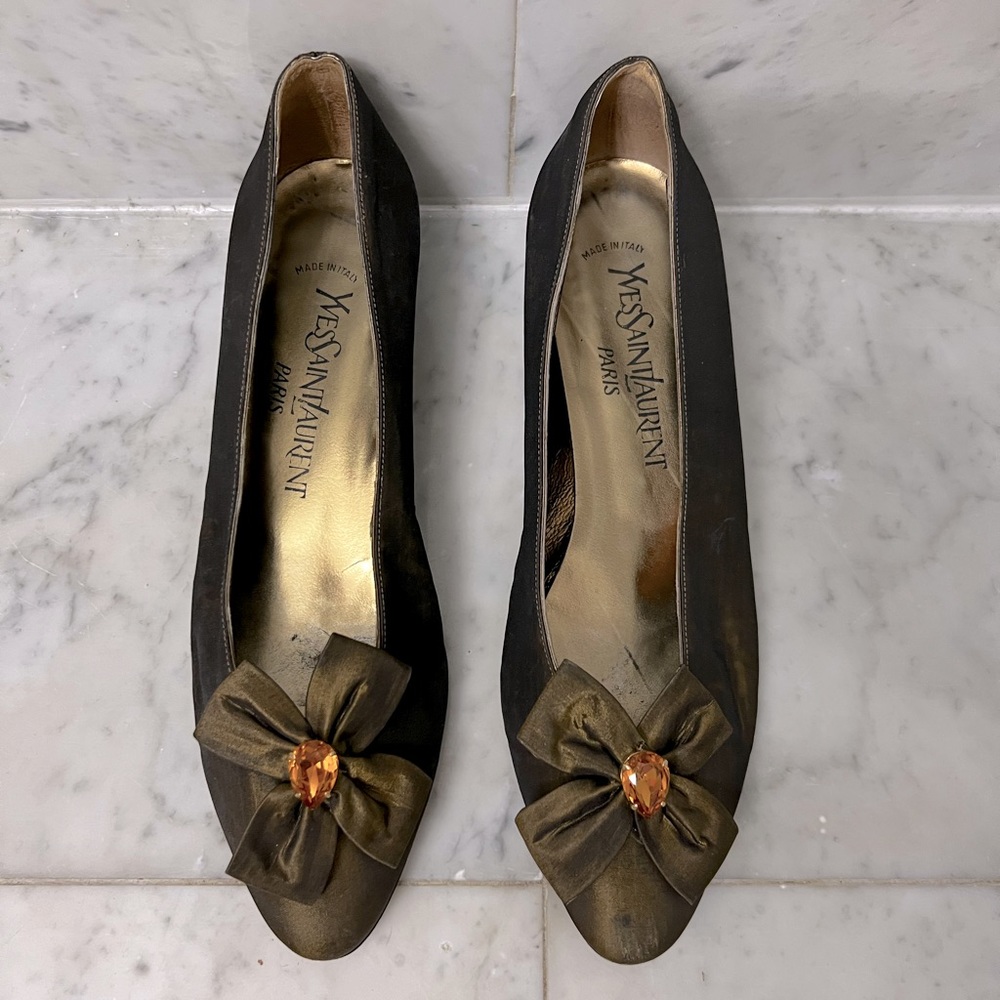Vintage Yves Saint Laurent Pumps